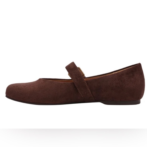 Brand New in Box! DV by Dolce Vita Women's Buckle Flat Mary Jane Brown Color - Picture 3 of 6